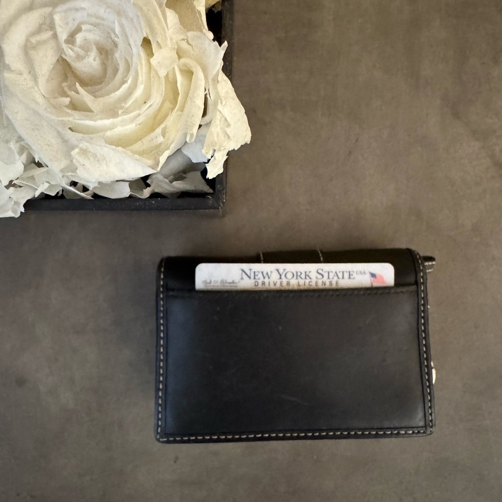 Vintage Coach Hamptons Black Leather Wallet w. White Stitching & Key Ring - Picture 13 of 16
